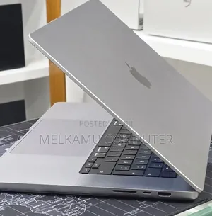 New Laptop Apple MacBook Pro 2021 M1 Max 64GB Apple M1 Max SSD 1T