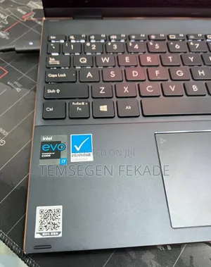 New Laptop Asus ZenBook Flip 14 UX461UA 16GB Intel Core i7 SSD 512GB