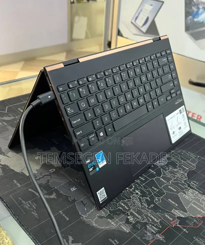 New Laptop Asus ZenBook Flip 14 UX461UA 16GB Intel Core i7 SSD 512GB