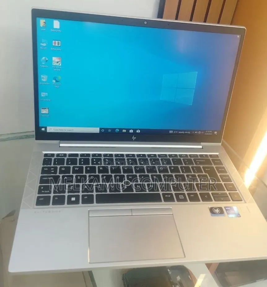 New Laptop HP EliteBook 840 G8 16GB Intel Core i7 SSD 512GB