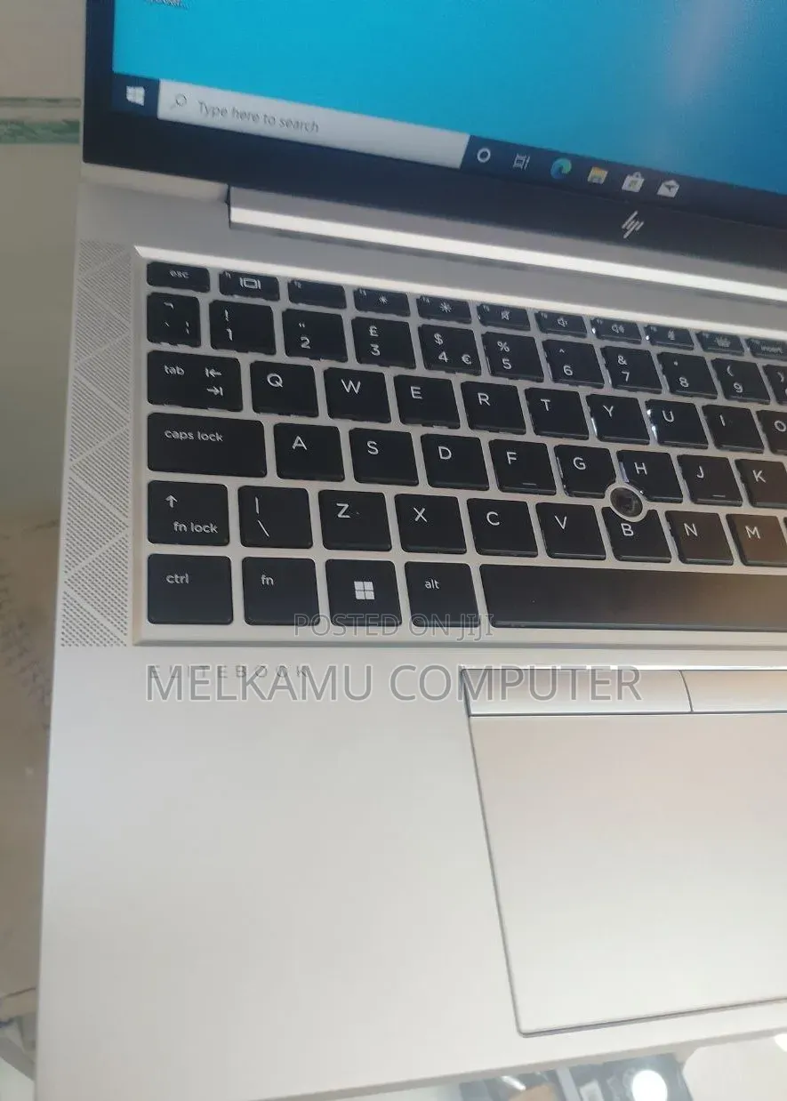 New Laptop HP EliteBook 840 G8 16GB Intel Core i7 SSD 512GB
