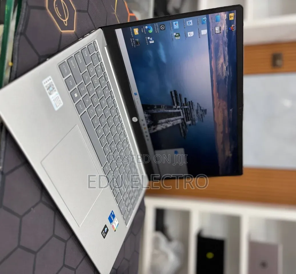 New Laptop HP Stream Notebook 16GB Intel Core i5 SSD 1T
