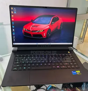 New Laptop Alienware X16 r1 16GB Intel Core i7 SSD 512GB