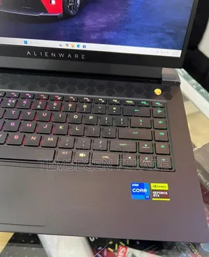 New Laptop Alienware X16 r1 16GB Intel Core i7 SSD 512GB