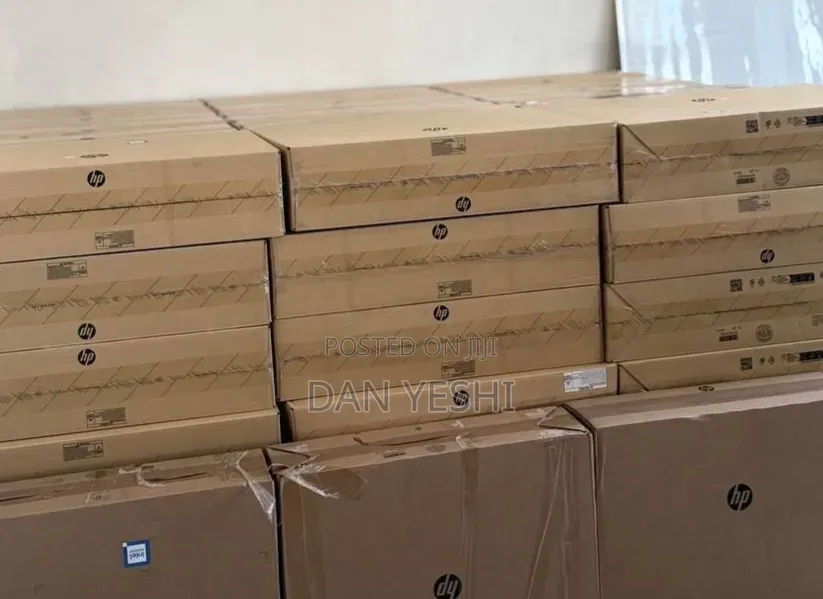 New HP 200 G4 22 All-in-One 16GB Intel Core i7 SSD 512GB