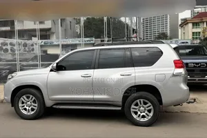 Toyota Land Cruiser Prado 2012 Silver