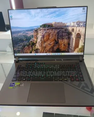 New Laptop Asus ROG Strix G16 16GB Intel Core i9 SSD 1T