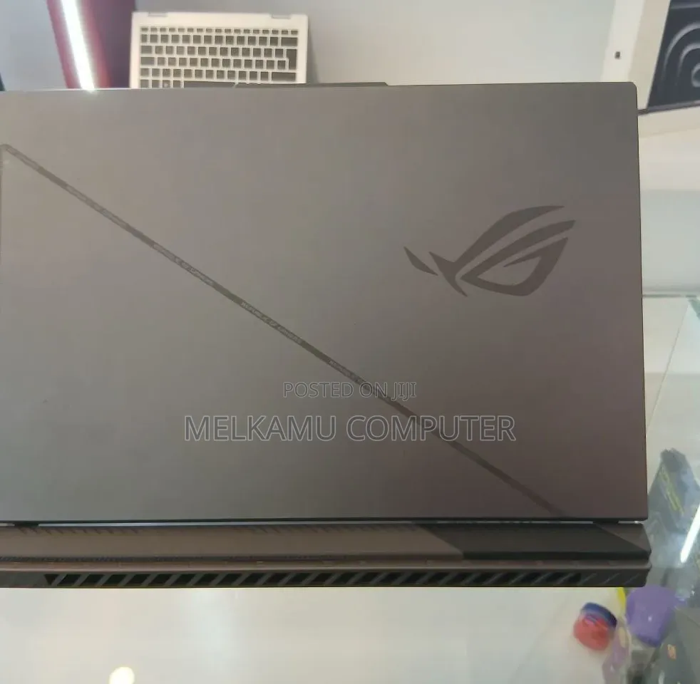 New Laptop Asus ROG Strix G16 16GB Intel Core i9 SSD 1T