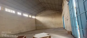 የሚከራይ መጋዘን በቃሊቲ አከባቢ