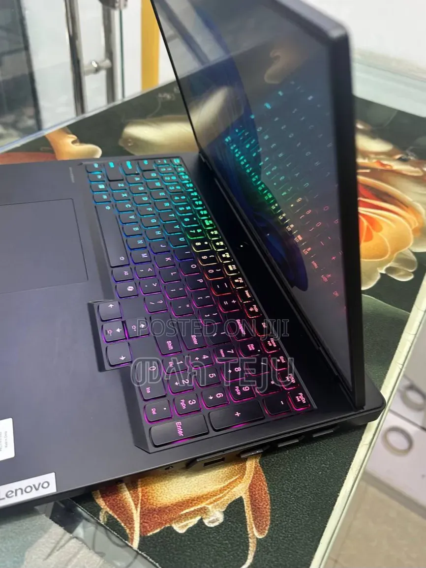 New Laptop Lenovo Legion Pro 7 32GB Intel Core i9 SSD 1T