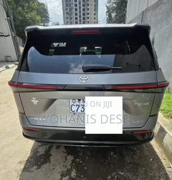 Toyota bZ3 2025 Gray