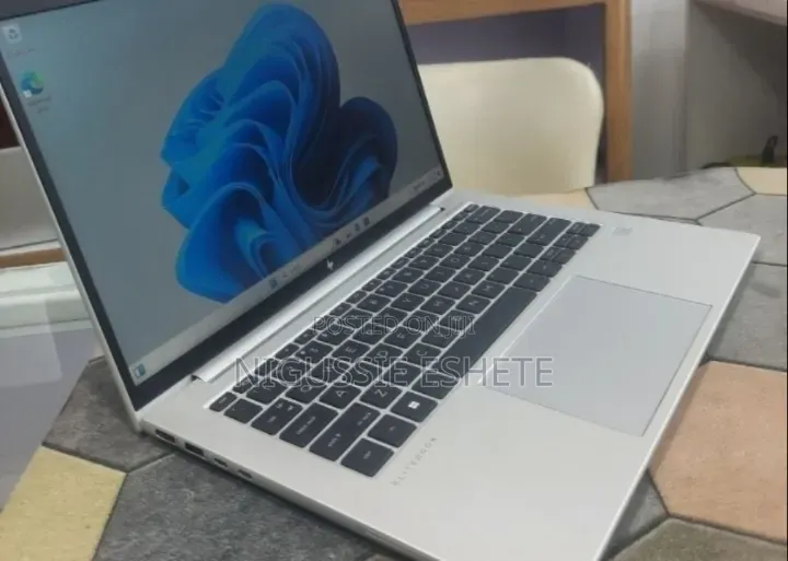 New Laptop HP Elitebook Ultra G1i 16GB Intel Core i7 SSD 512GB