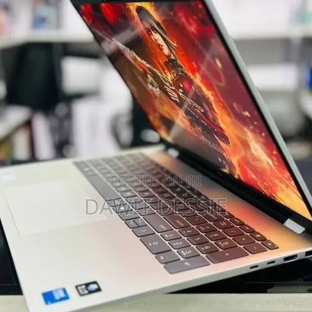 New Laptop HP 16GB Intel Core 7 SSD 512GB