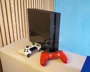 PlayStation 4 Fat – Dubai Used | 2 Original Joysticks