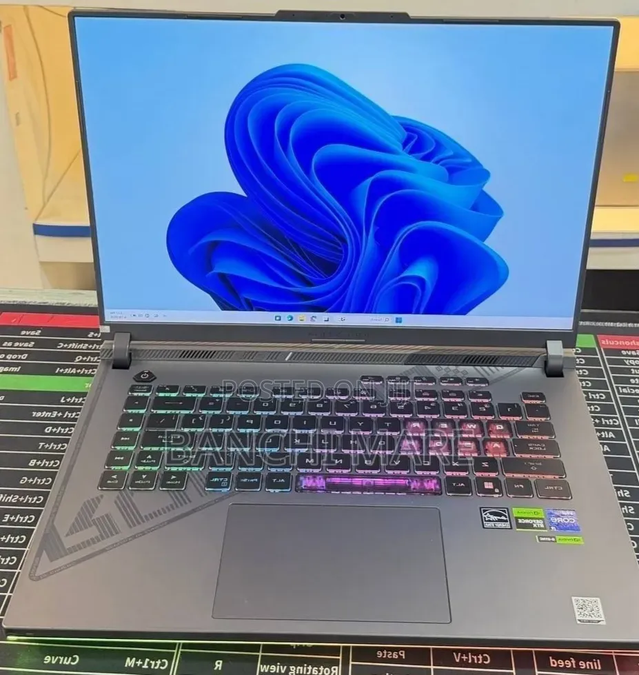 New Laptop Asus ROG Strix G16 16GB Intel Core i9 SSD 1T