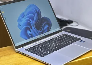 New Laptop HP EliteBook 840 G10 16GB Intel Core i7 SSD 512GB