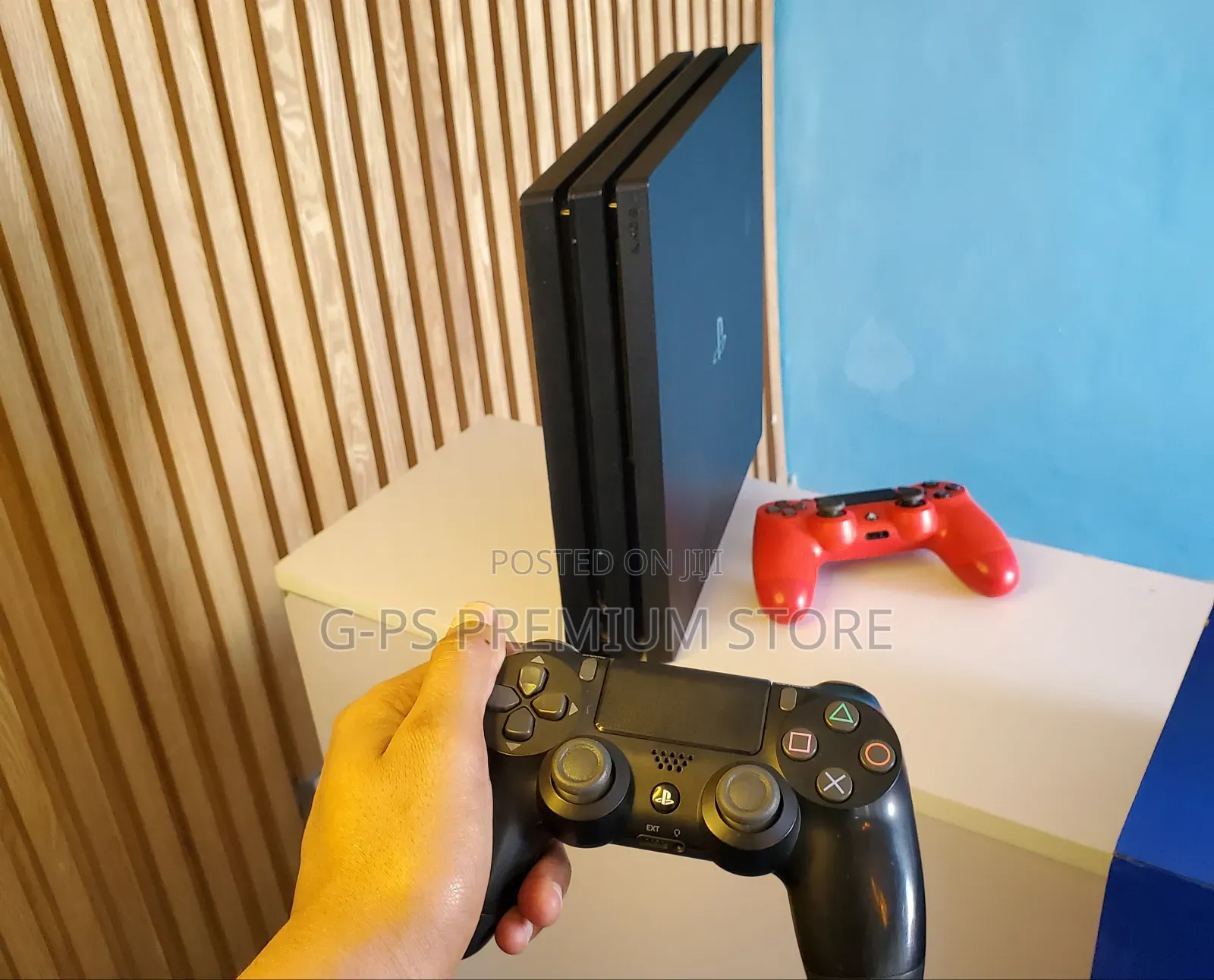 PlayStation 4 Pro ከ 5 ጌሞች ጋር | Original Joystick ያለው