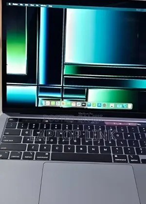 New Laptop Apple MacBook Pro 2022 M2 8GB Apple M2 SSD 256GB