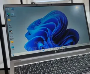 New Laptop HP ZBook Firefly G8 16GB Intel Core i7 SSD 512GB