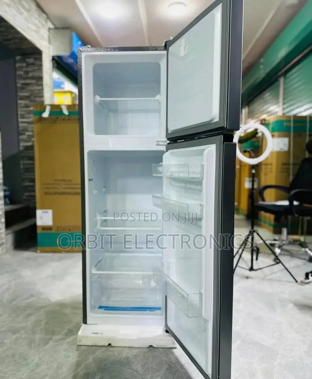 Hisense 560L Refrigerator