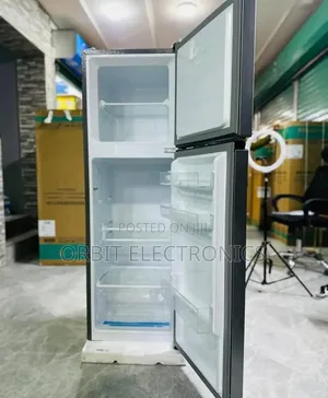 Hisense 560L Refrigerator