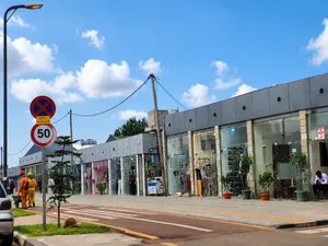 6bdrm House in ለኪራይ የቀረበ የንግድ ቤት 📍, Bole for rent