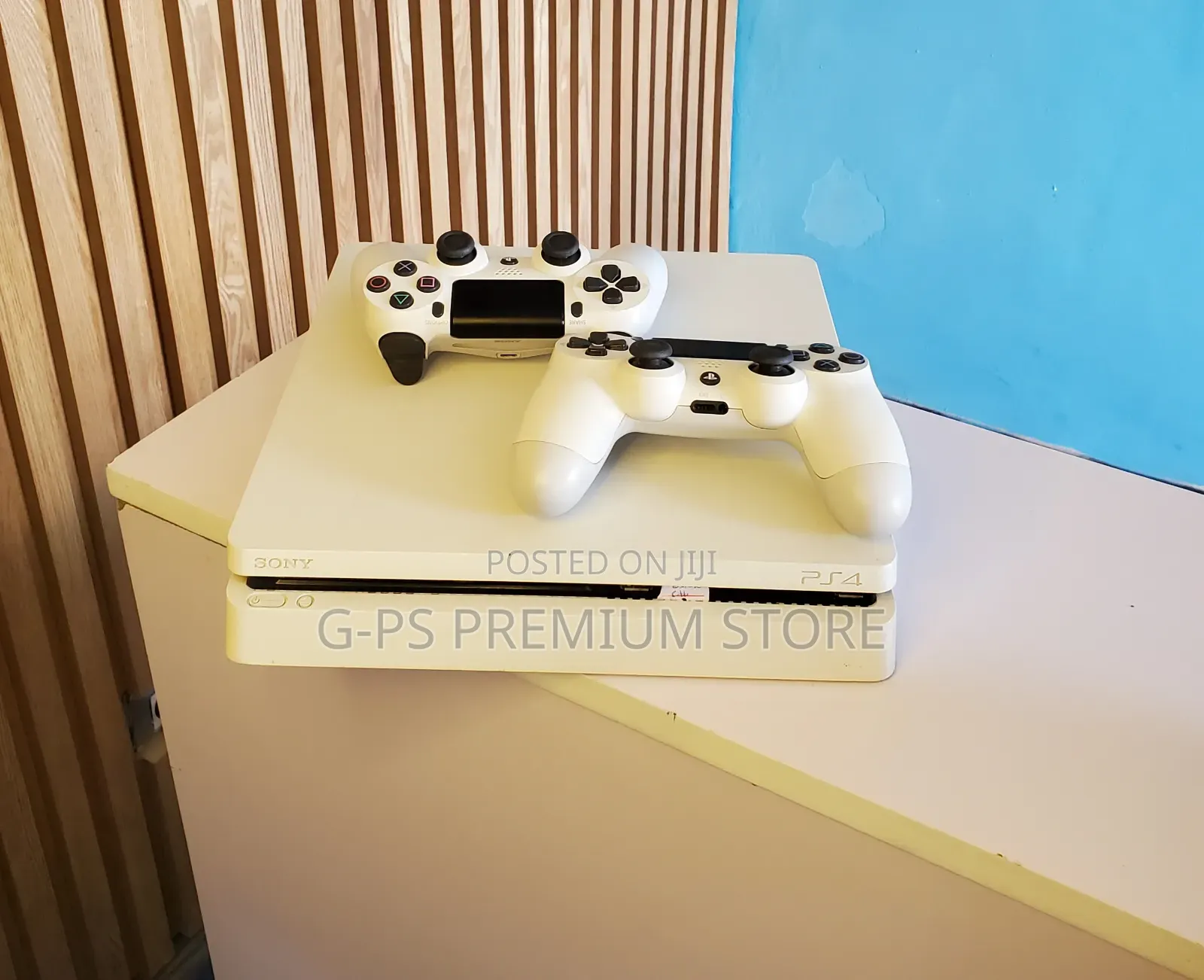 PS4 Slim Game Console | ዋስትና ያለው እቃ