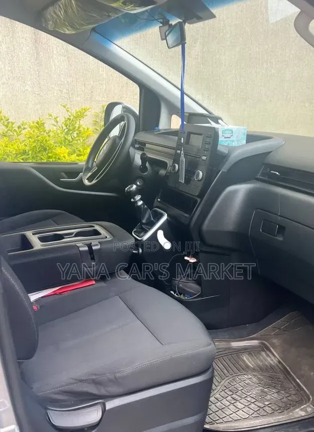 Hyundai Staria 2023