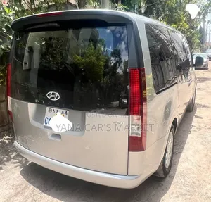 Hyundai Staria 2023