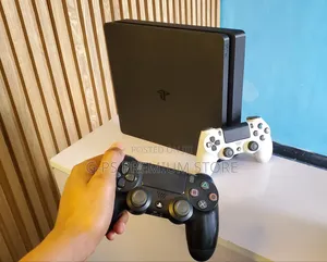 PlayStation 4 Slim + FC 26 + 5 ጌሞች | G-Ps STORE
‎
‎
