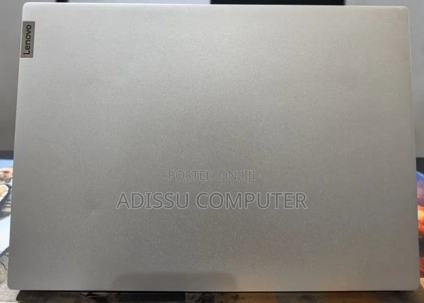 New Laptop Lenovo 16GB AMD Ryzen 7 SSD 512GB