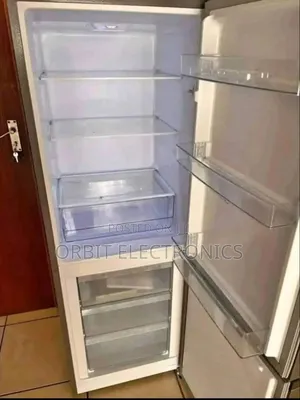 Hisense 42oL Refrigerator