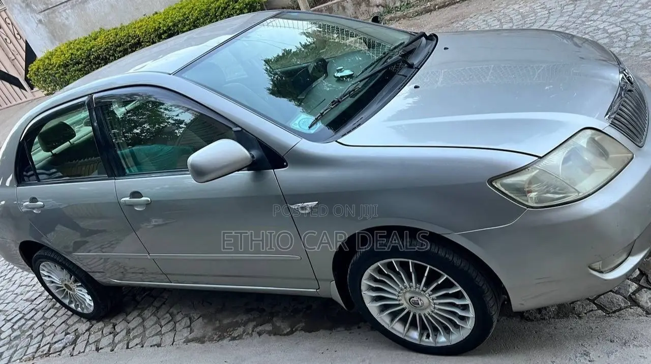 Toyota Corolla 2005 Silver
