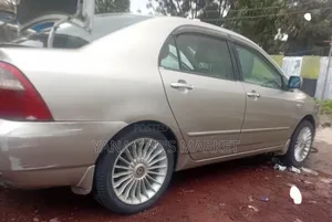 Toyota Corolla 2007 Gold