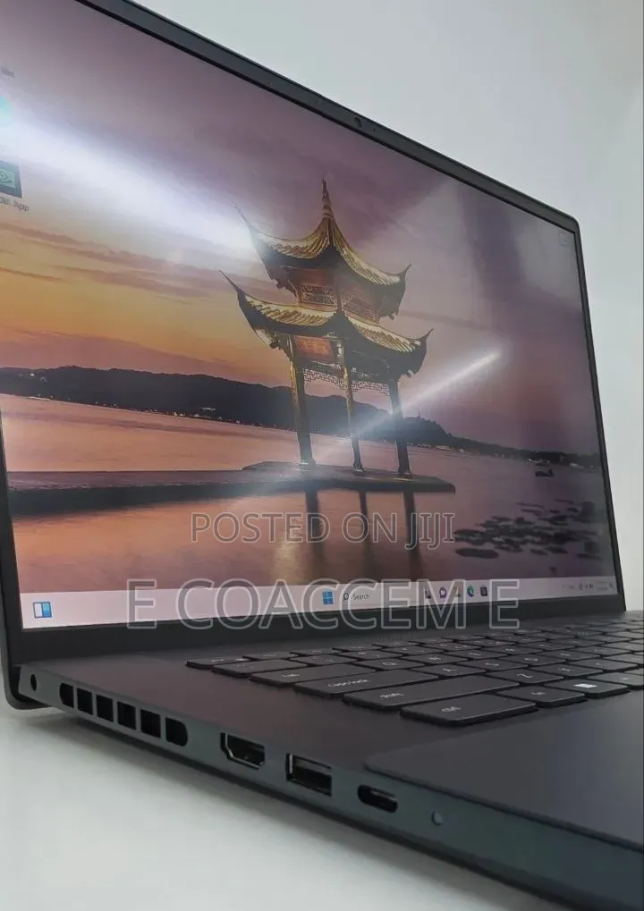 New Laptop Dell 16GB Intel Core i7 SSD 512GB