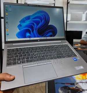 New Laptop Lenovo 16GB Intel Core i7 SSD 512GB