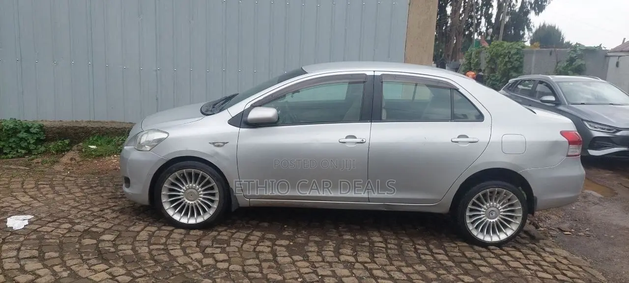 Toyota Yaris 2007 Silver