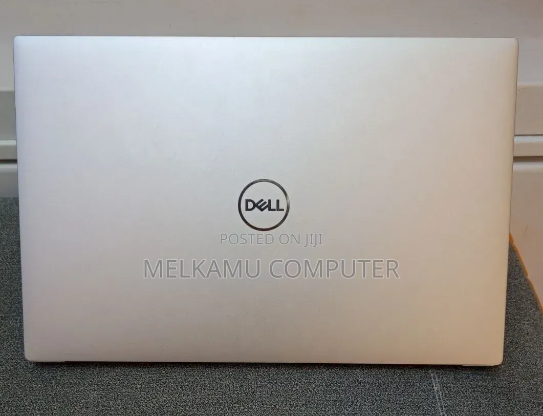 New Laptop Dell XPS 15 9500 16GB Intel Core i7 SSD 512GB