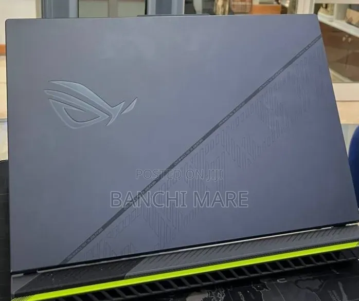 New Laptop Asus ROG Strix G16 16GB Intel Core i9 SSD 1T