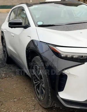 Toyota bZ4X 2024 White