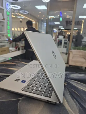 New Laptop HP 16GB Intel Core i7 SSD 1T