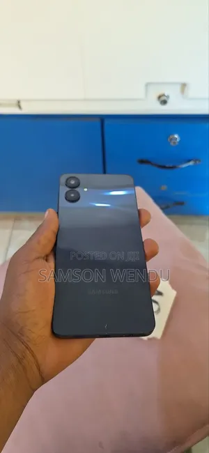 Samsung Galaxy A06 64 GB Black