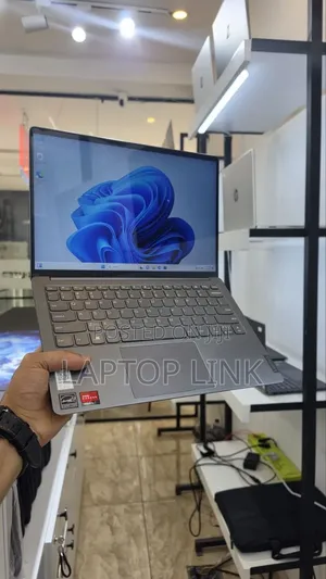 New Laptop Lenovo IdeaPad 1 16GB AMD Ryzen 7 SSD 512GB