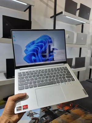 New Laptop Lenovo Ideapad 3 16GB AMD Ryzen 7 SSD 512GB