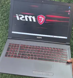 New Laptop MSI 16GB Intel Core i5 SSD 256GB