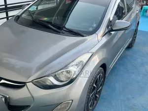 Hyundai Avante 2012 Silver