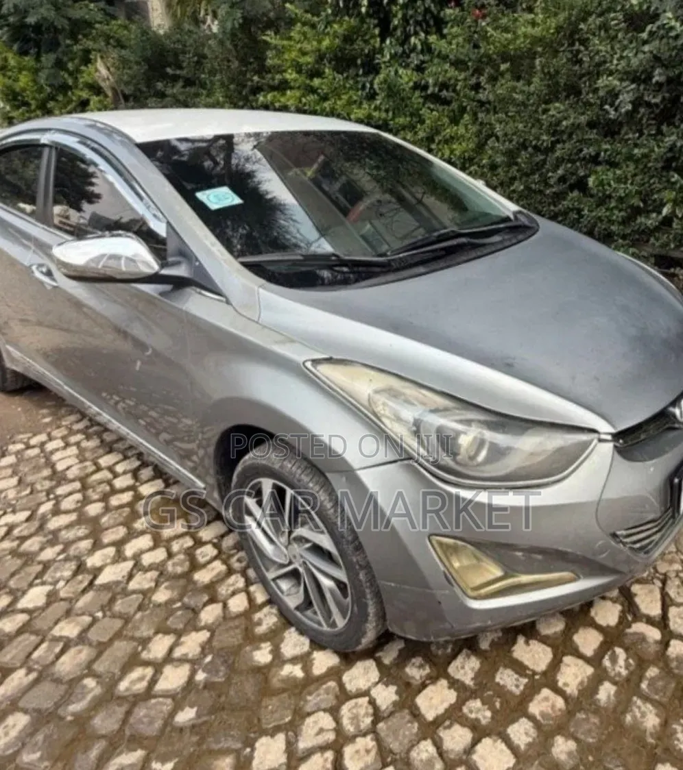 Hyundai Avante 2013 Beige
