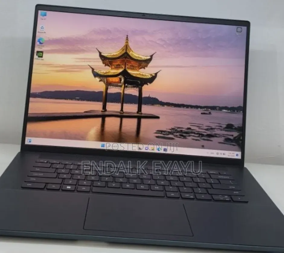 New Laptop Dell Inspiron 15 16GB Intel Core i7 SSD 512GB
