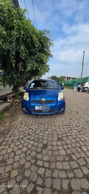 Toyota Yaris 2010 Blue