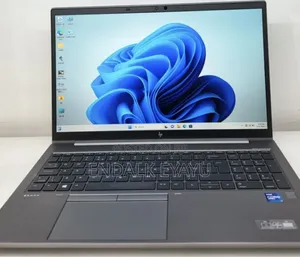 New Laptop HP ZBook Firefly G8 16GB Intel Core i7 SSD 512GB